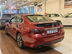 نيسان ألتيما